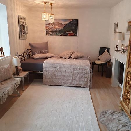 Ferienwohnung Tiroler Auszeit & Whirlpool Хёфен Экстерьер фото
